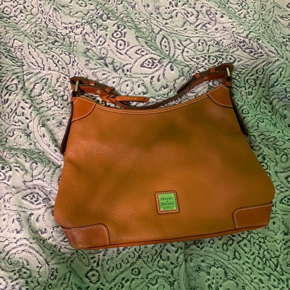 Dooney & Bourke Handbags - Dooney and Bourke purse